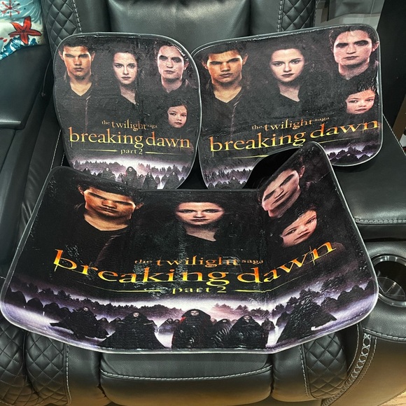 RESERVED for shell121570 Twilight Breaking Dawn Part 2- 4 Piece Bathroom Set-New - Picture 2 of 10